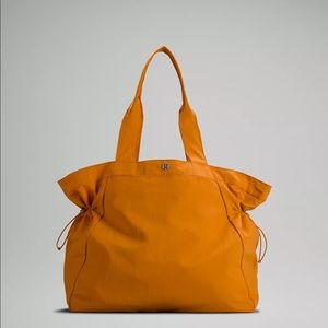 Lululemon Side-Cinch Shopper Bag BNWT